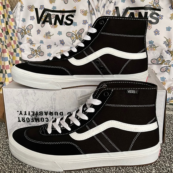 Vans Men’s Crockett High
Black/White
VN0A5JIGY28
Sneakers - Picture 3 of 16